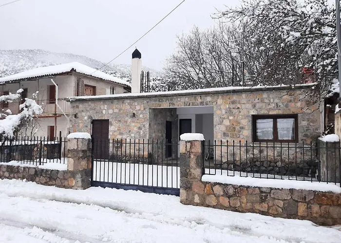 בית נופש Stymfalia Cozy Village Karteri (Corinthia)